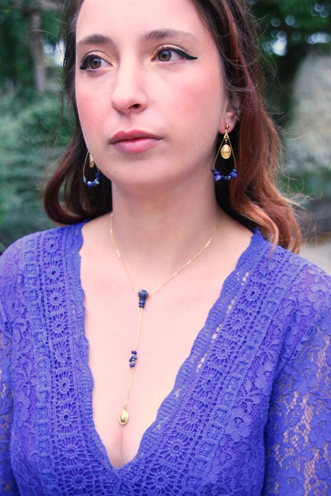 Collier longue- Lapis lazuli et scarabée- Khépri (Doré)