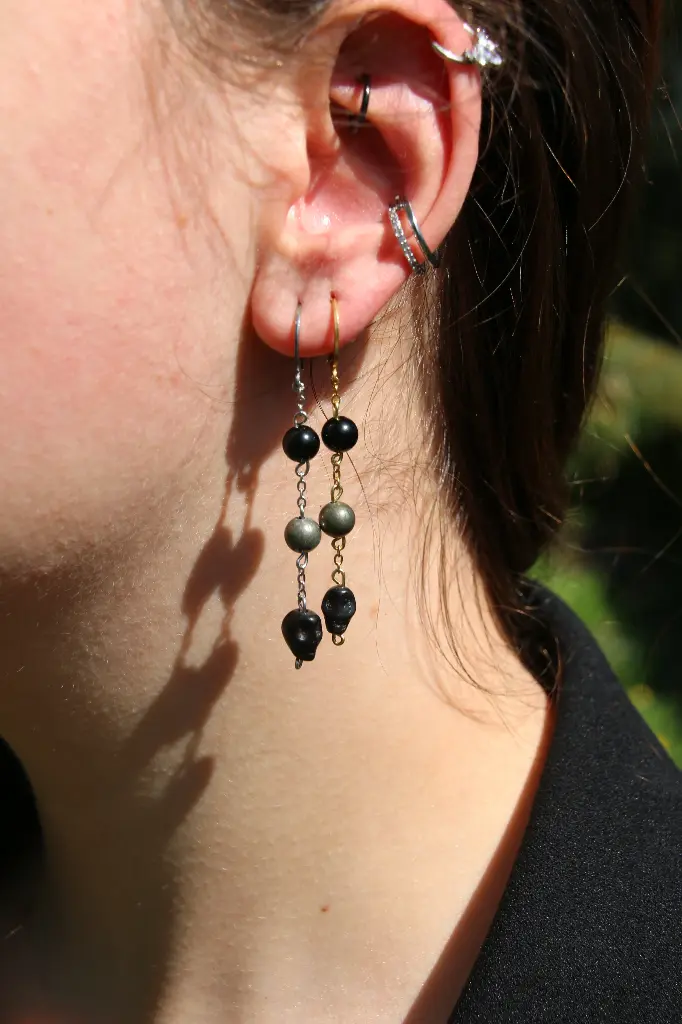 Boucle d'oreille- Pyrite, Onyx-Enfer (doré)