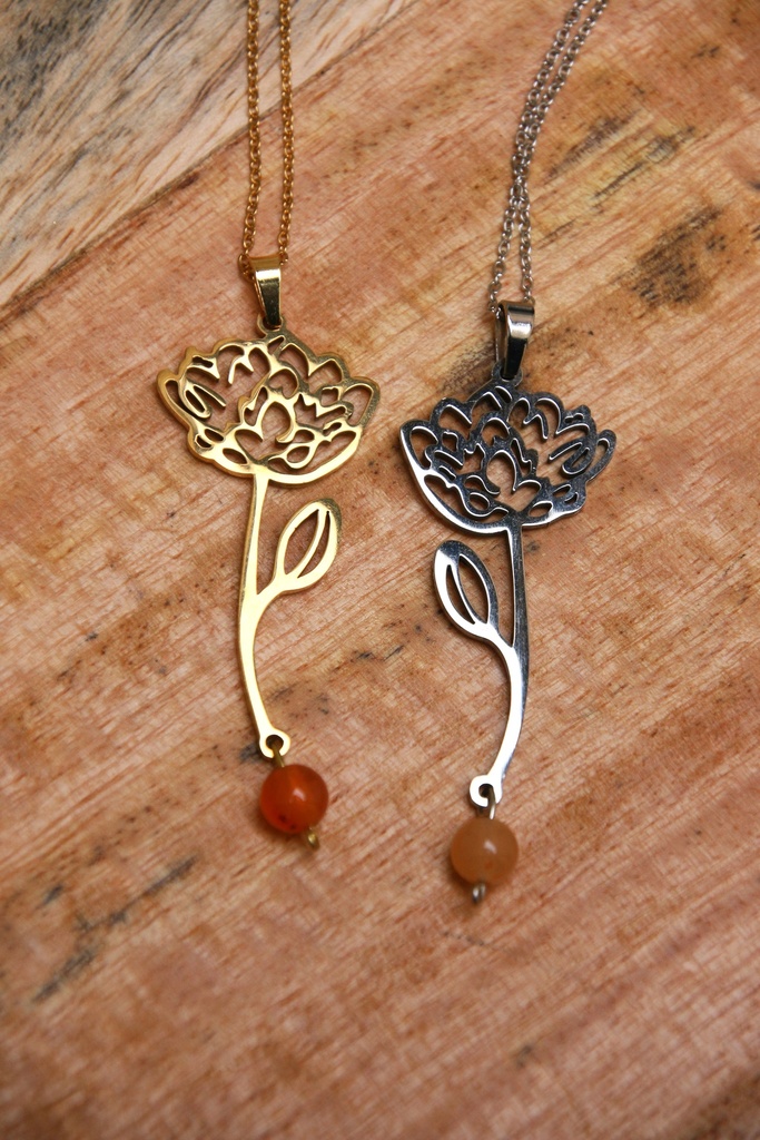 Collier mi long- Cornaline et Lotus- Juillet (Doré)